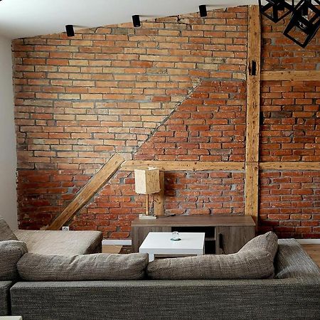 Przytulny Apartament W Centrum Miasta Kętrzyn Exteriör bild