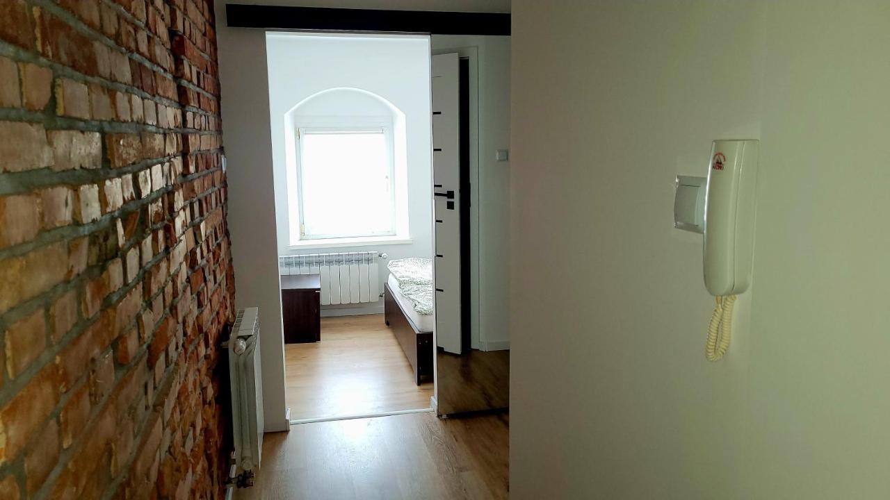 Przytulny Apartament W Centrum Miasta Kętrzyn Exteriör bild