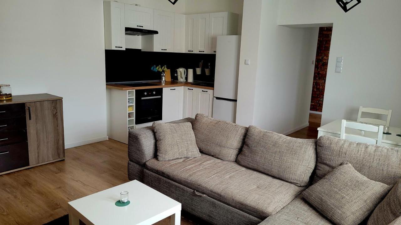 Przytulny Apartament W Centrum Miasta Kętrzyn Exteriör bild