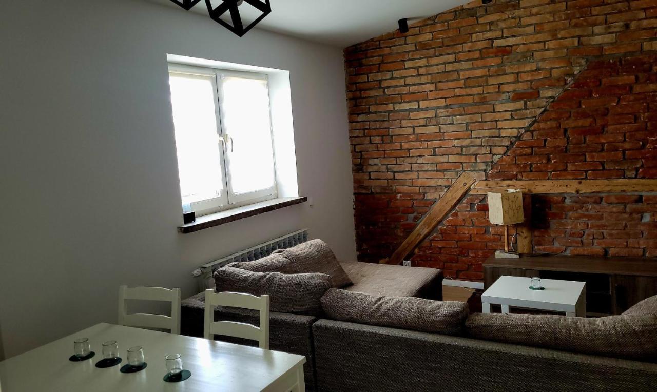 Przytulny Apartament W Centrum Miasta Kętrzyn Exteriör bild