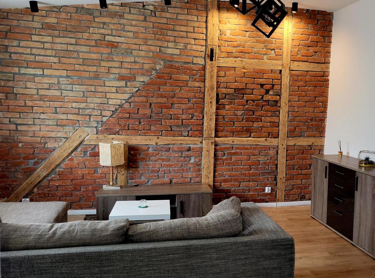 Przytulny Apartament W Centrum Miasta Kętrzyn Exteriör bild