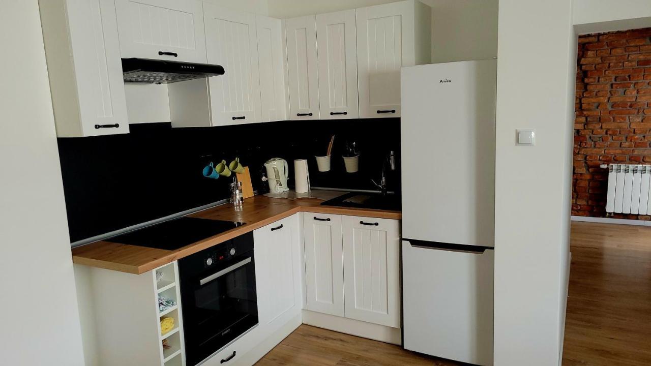 Przytulny Apartament W Centrum Miasta Kętrzyn Exteriör bild