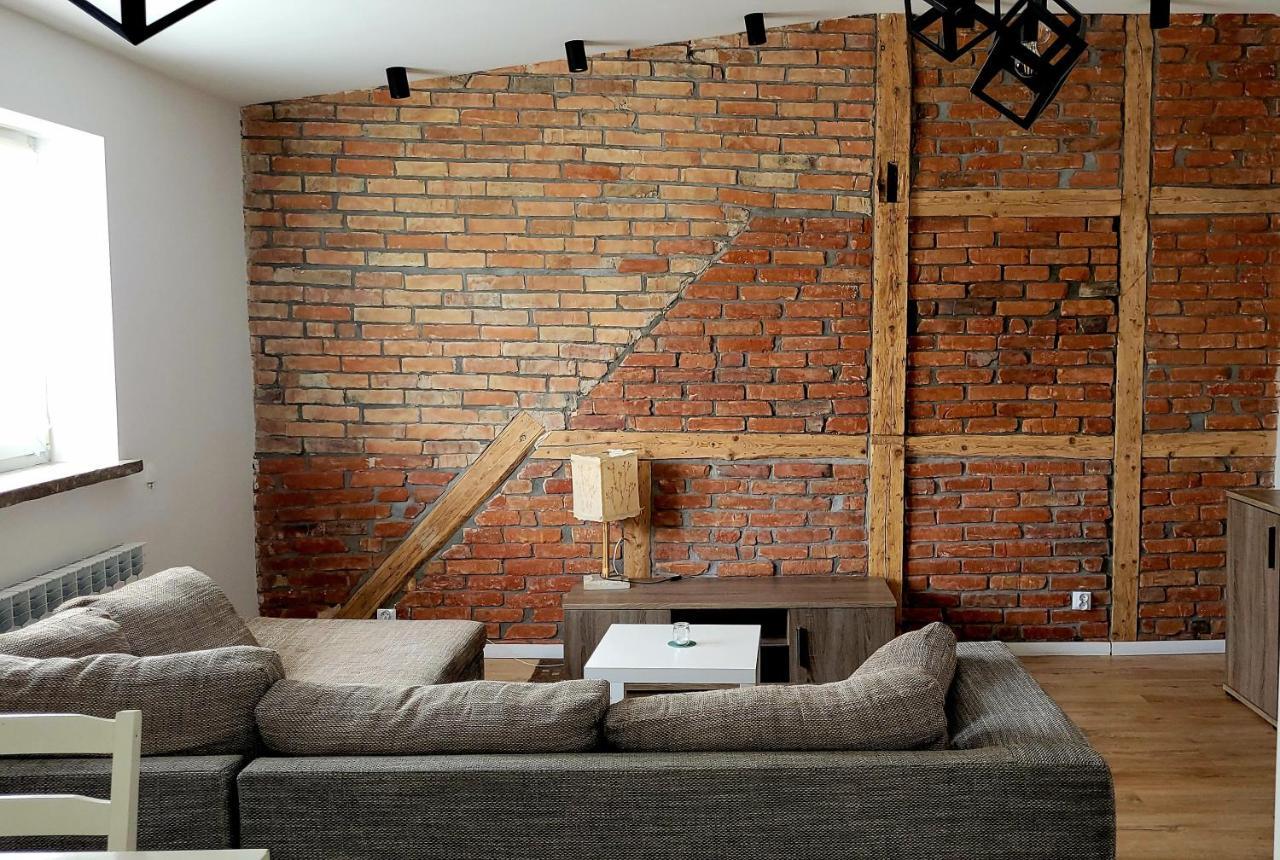 Przytulny Apartament W Centrum Miasta Kętrzyn Exteriör bild